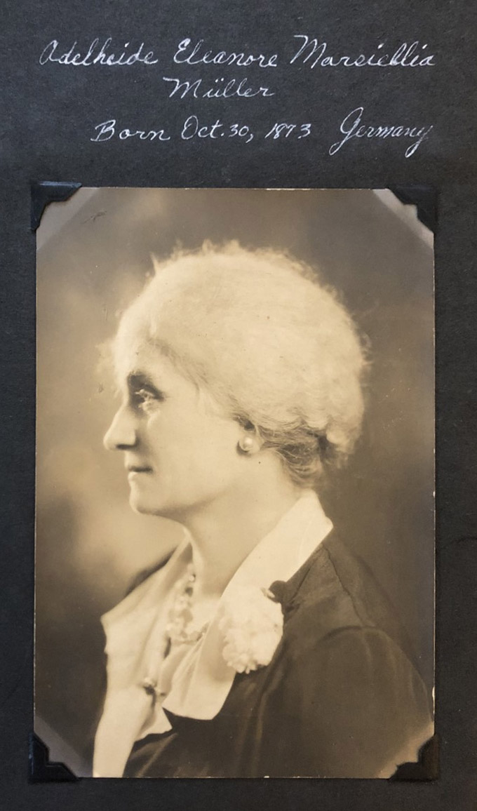 Adelheide Mueller